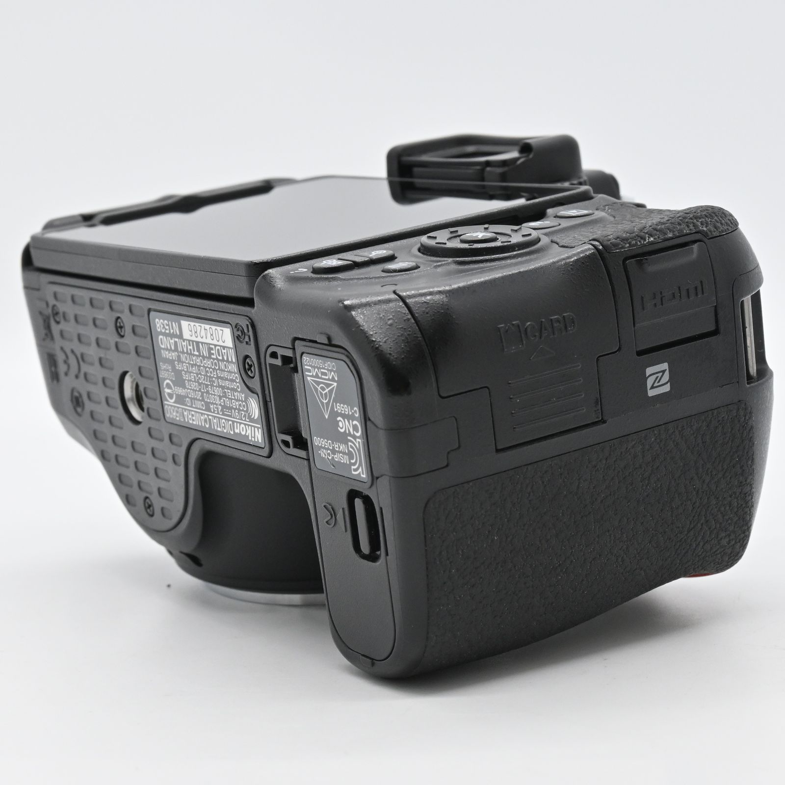 Nikon D5600 18-140 VR レンズキット ショット数 15968回 - メルカリ