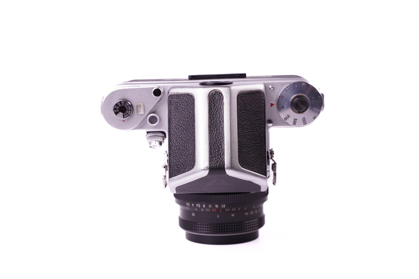 フィルムカメラ PENTACON six TLs & Carl Zeiss 80mm F2.8 Pentacon Six TL 6x6 Medium Format Camera 80mm f2.8 Zeiss