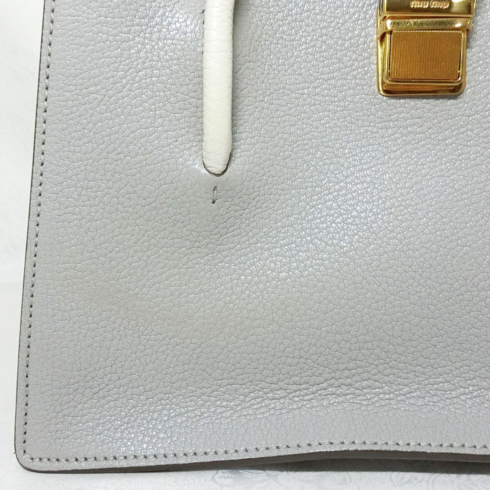 ミュウミュウ miu miu マドラス 2WAYショルダーバッグ 5BA104 グレー 