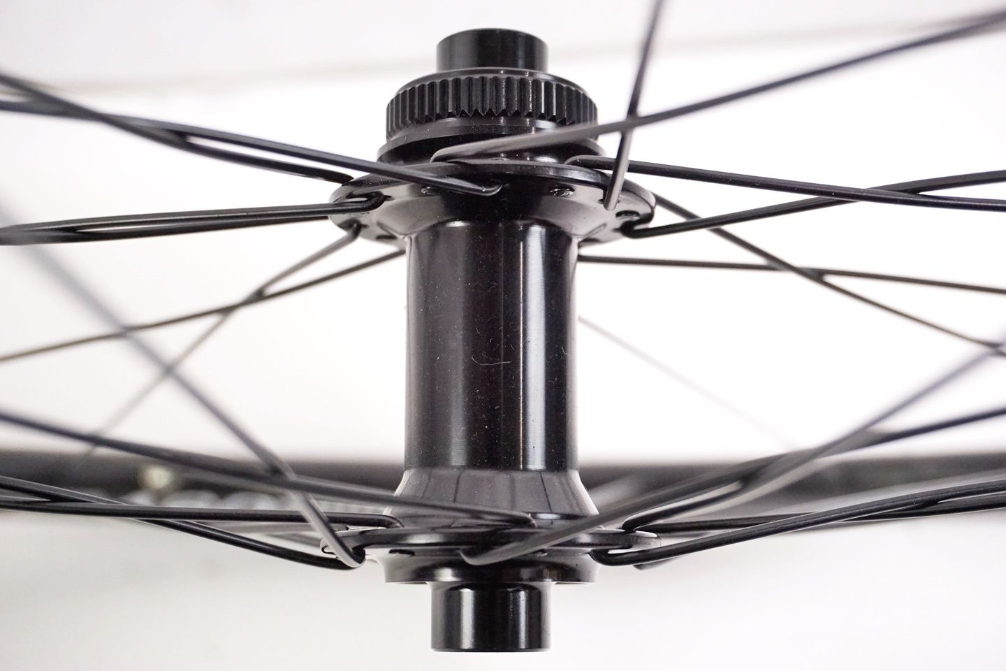 DT SWISS 「ディーティースイス」 R460 DB フロントホイール