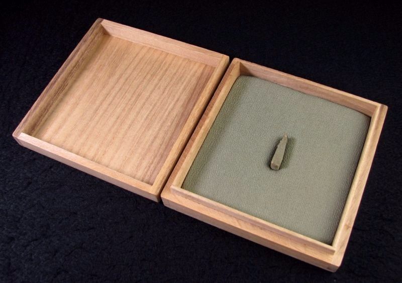 時代武具 鉄地菱形鍔 金色絵 赤銅覆輪 桐箱付 江戸時代/鐔/22f015