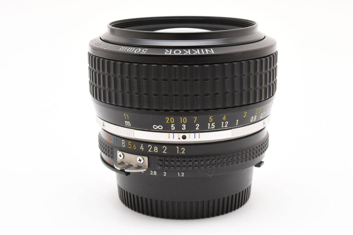 50mm F1.2