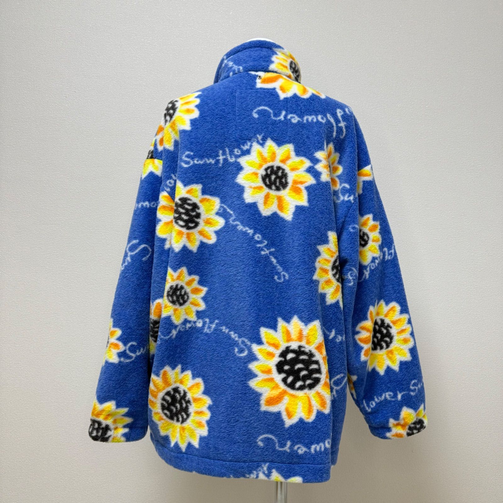 🌻 𝘚𝘶𝘯𝘧𝘭𝘰𝘸𝘦𝘳🌻 個性的！ひまわりが目を惹く ellesse フリース アウター ヴィンテージ/古着 - メルカリ