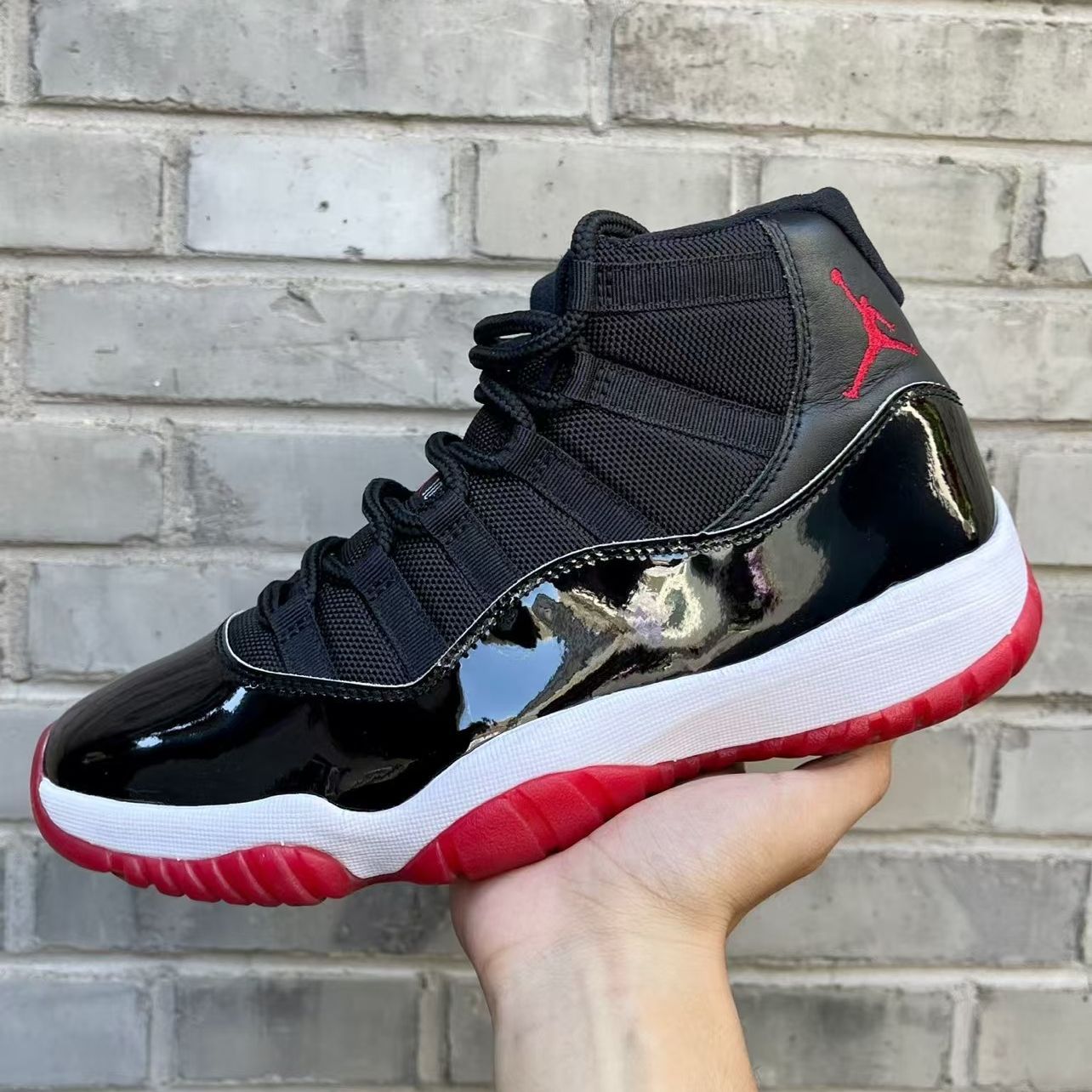 NIKE AIR JORDAN 11 RETRO LOW BRED エアジョーダン11レトロ ロー ブレッド - メルカリ