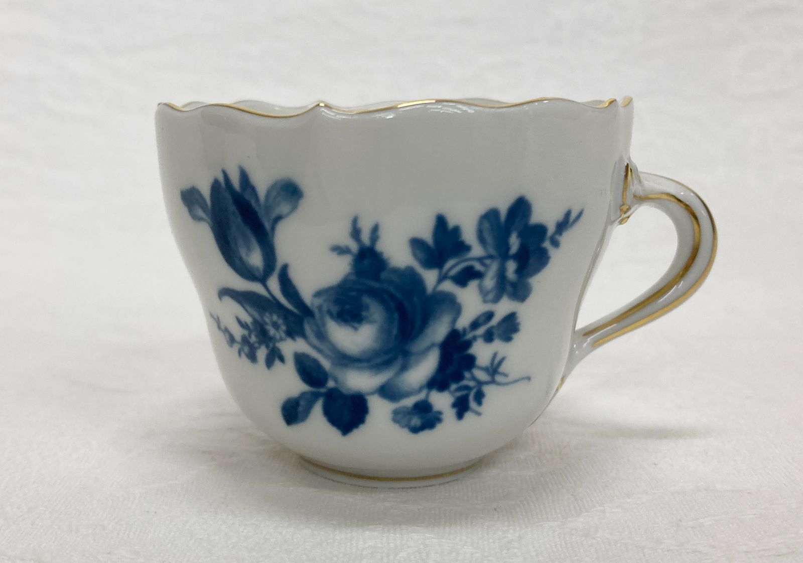  〇 マイセン MEISSEN デミタス カップ＆ソーサー ブルーフラワー 金彩 Cup Saucer 花柄 染付 青花 ドイツ陶磁器 デミタスカップ コーヒー ティーカップ
