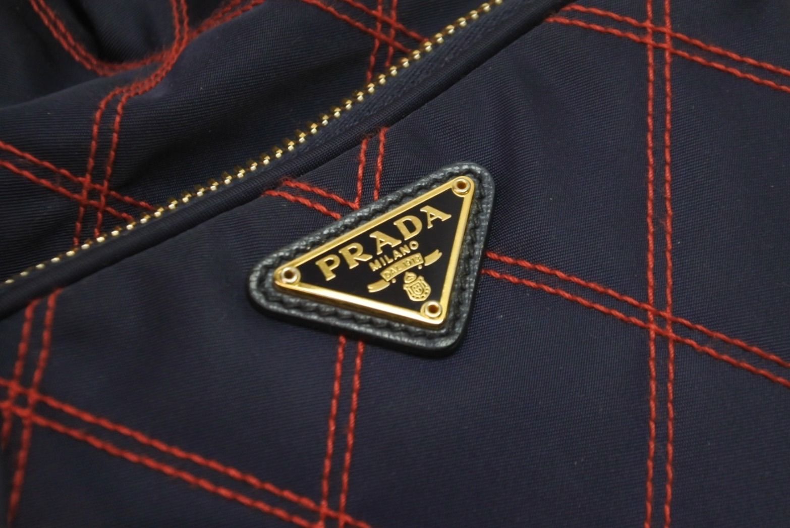 PRADA プラダ ショルダーバッグ 巾着 チェック ナイロン トライアングルロゴ CO190 ゴールド金具 美品  56160