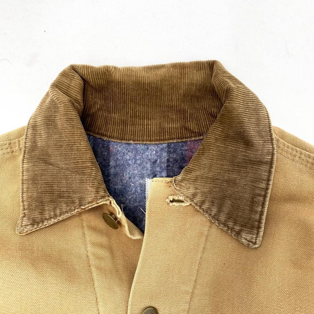 Carhartt ベージュ ダック生地ジャケット　トラッカージャケット carhartt カーハート ダック地 トラッカージャケット 裏地