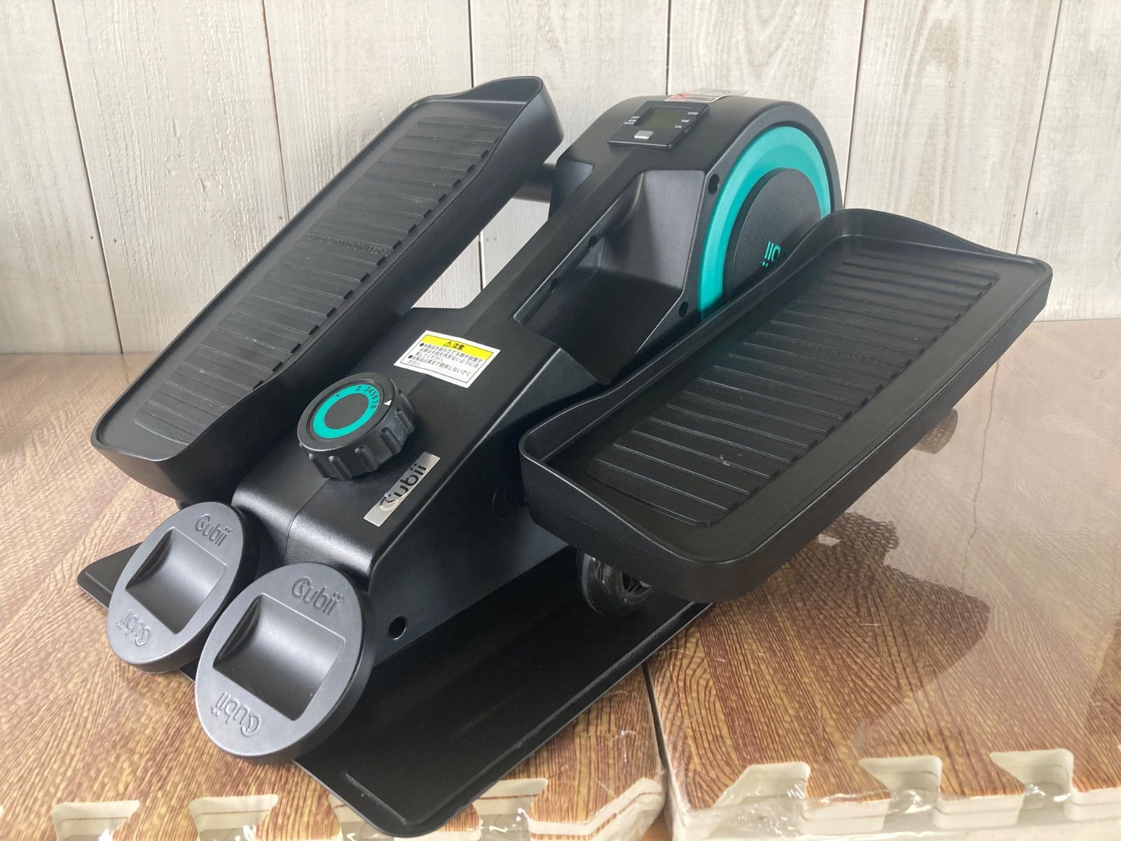 キュービー cubii ぐるぐるミニサイクルマシン 美品 ぐるぐるミニ