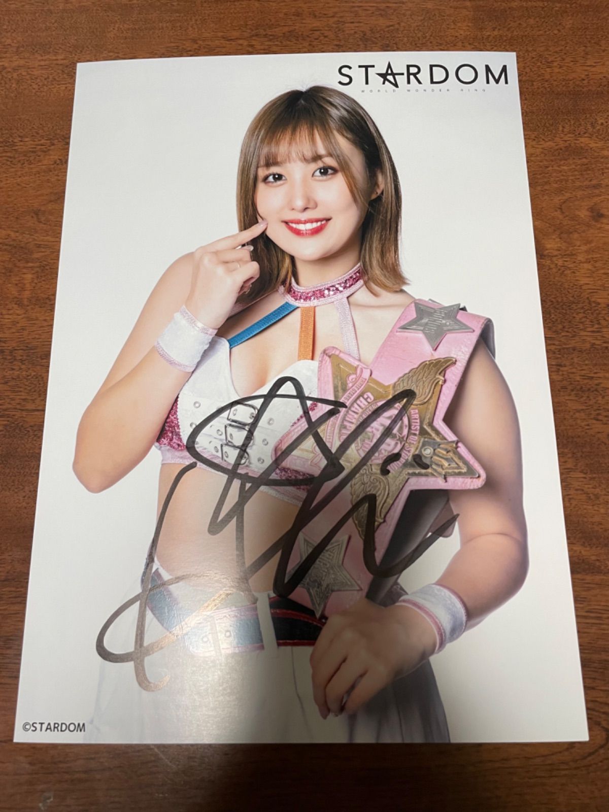 スターダム ドンナ・デル・モンド 直筆サイン入ポートレート 酸っぱく