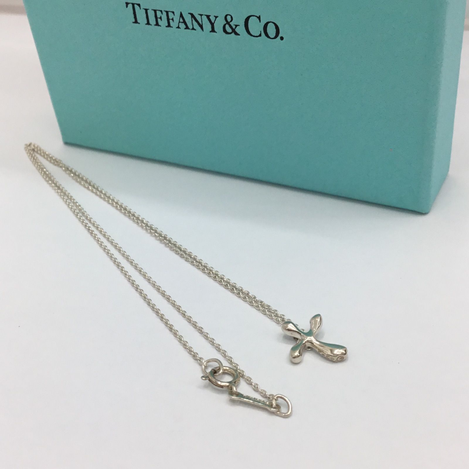 ★美品★ TIFFANY&Co. ティファニー ／ ティファニー スモールクロス　シルバーネックレス ／ティファニーネックレス ／ シルバー925 ／  T&Co ／ 十字架