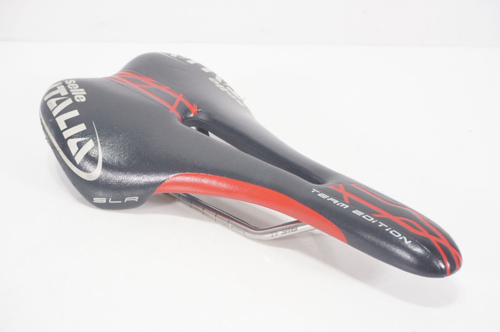 SELLE ITALIA 「セライタリア」 TEAM EDITION サドル / バイチャリAKIBA店