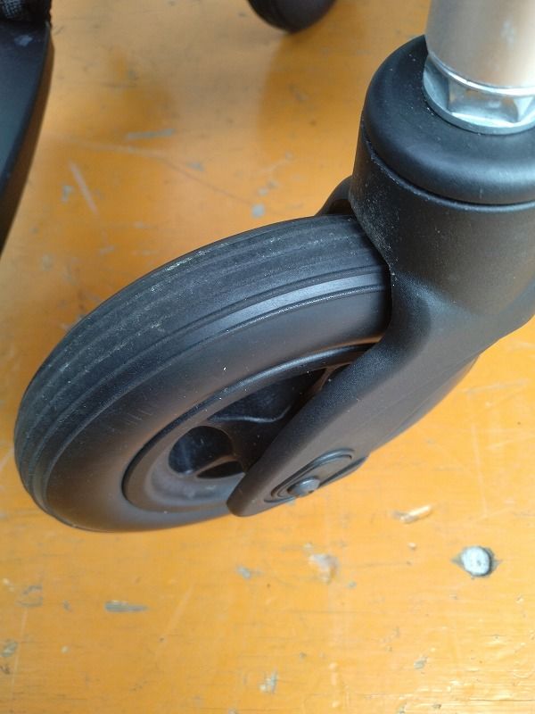 介助式リクライニング車椅子