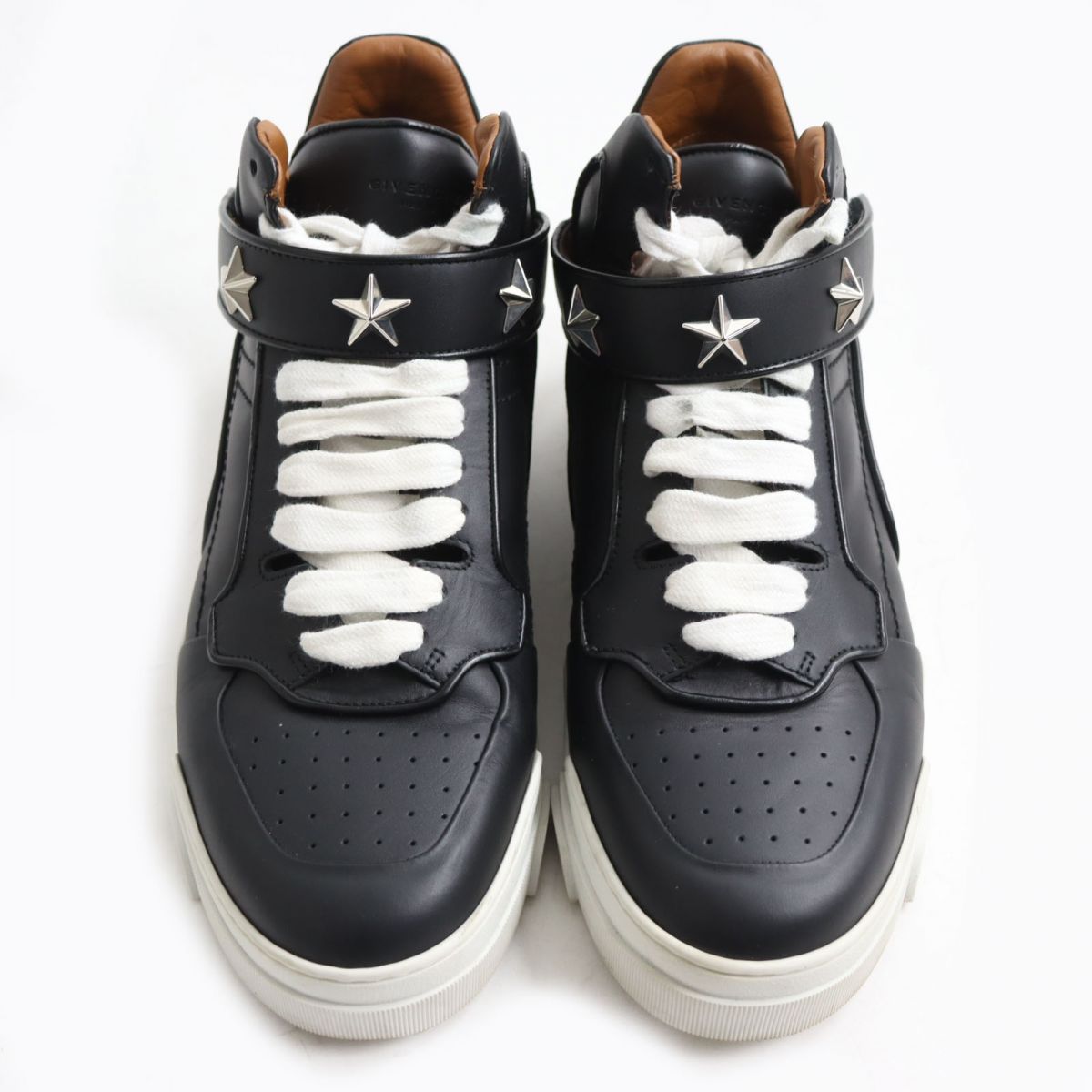 美品◇GIVENCHY ジバンシィ タイソン スタースタッズ付き ベルクロ 