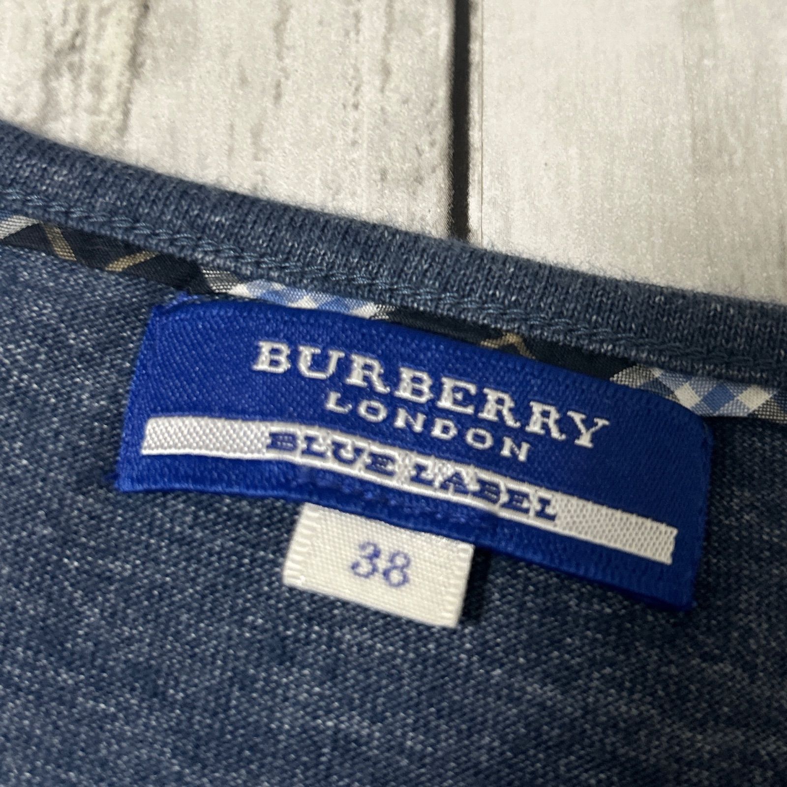 Burberry Blue Label ブラック Tシャツ カットソー38 - メルカリ