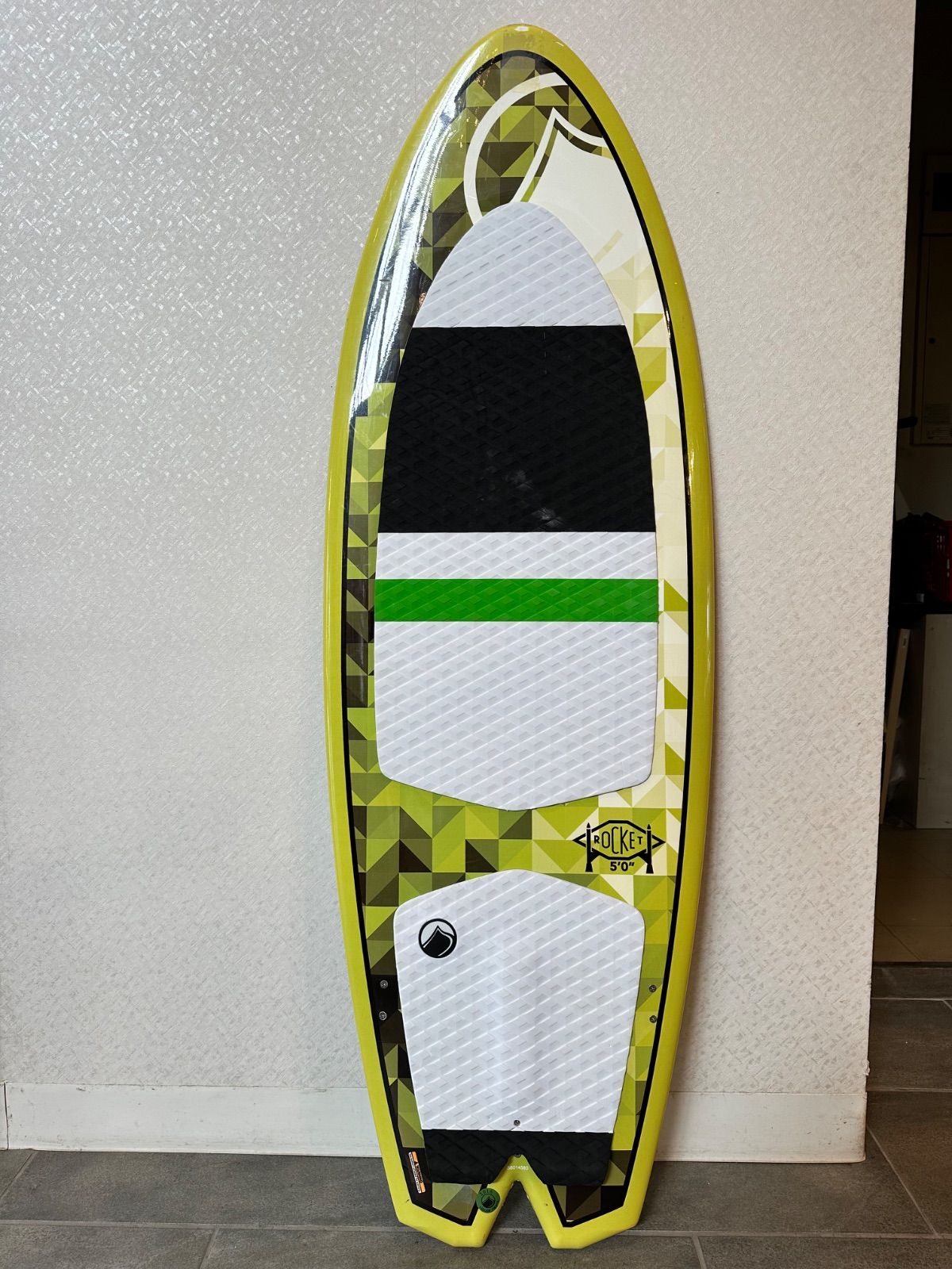 ウェイクサーフィンボード リキッドフォース ROCKET 5’0’’ 初心者向け 練習用ボード