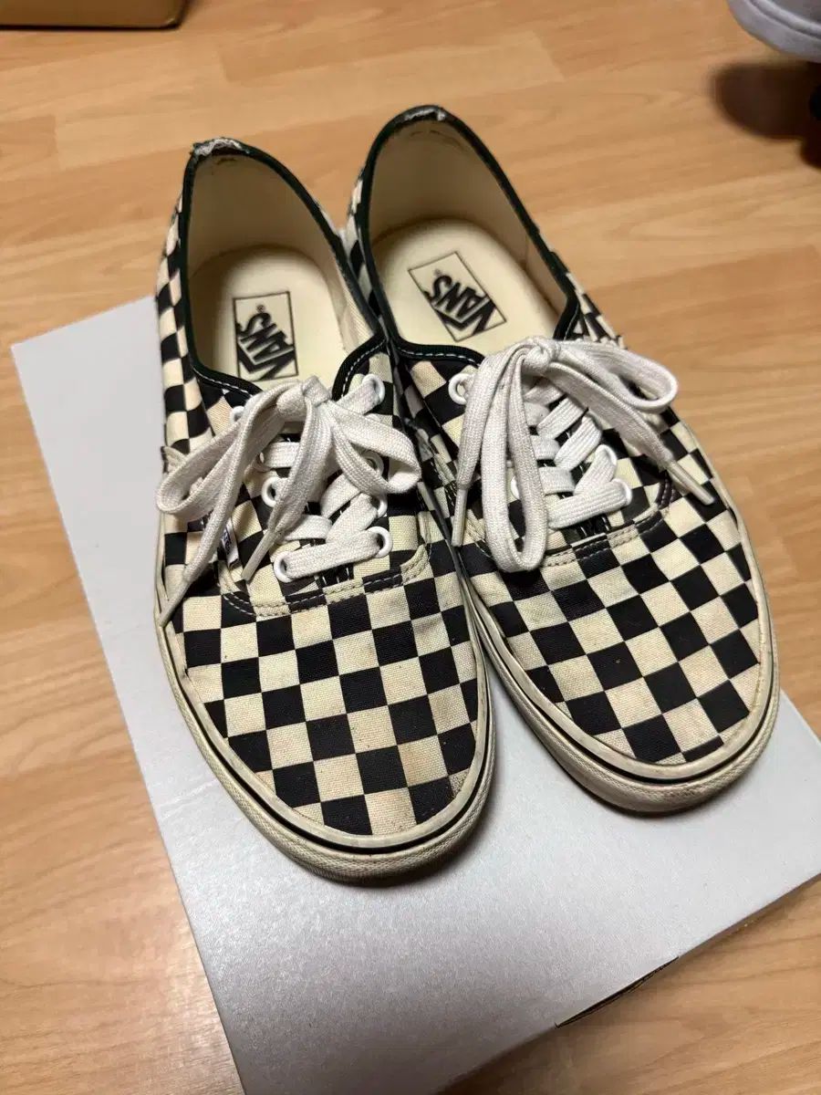 265 VANS(バンズ) オーセンティック チェッカーボード