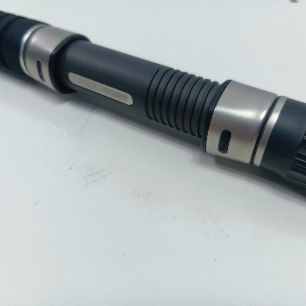 やや傷や汚れあり