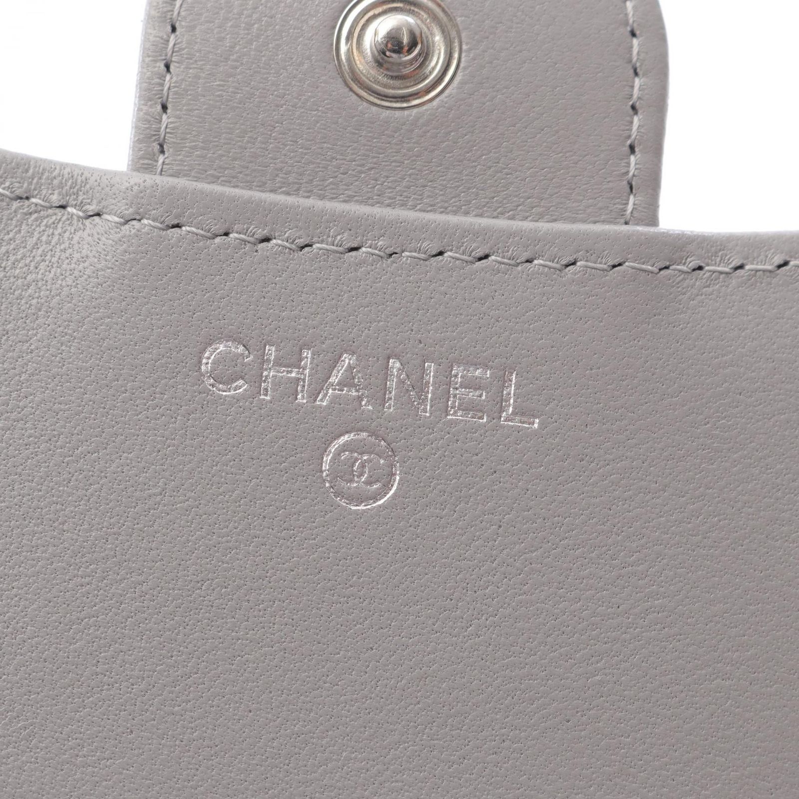 シャネル CHANEL 三つ折り財布 クラシック スモール フラップ