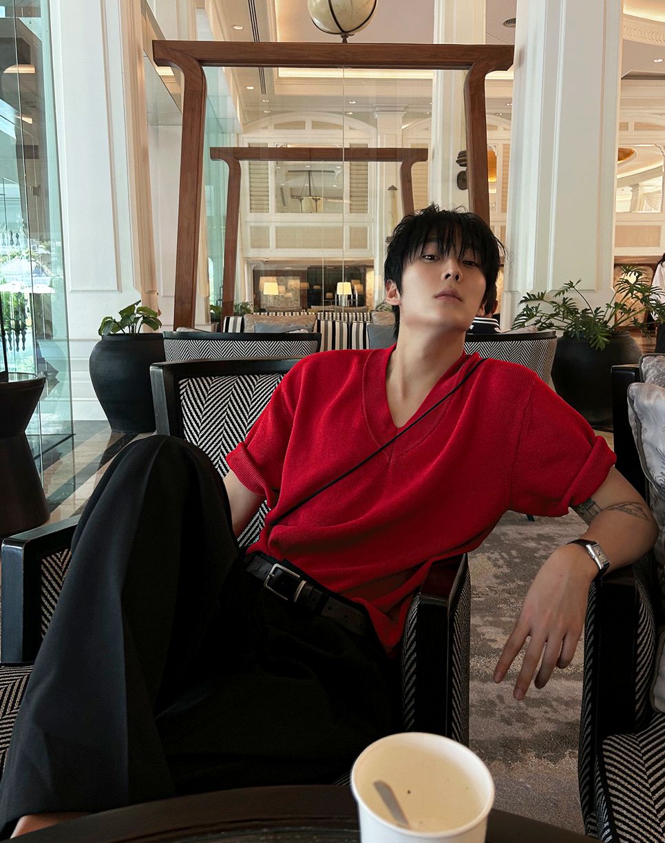 COSYHARU コシハル 公式]reelser オーバーフィットVネック半袖