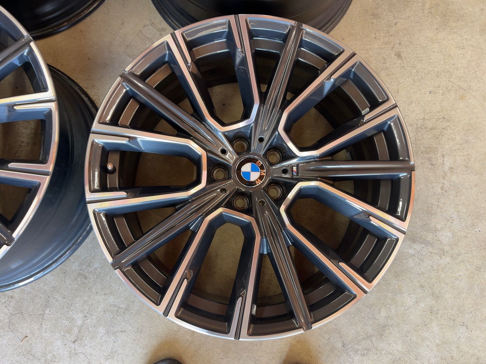 BMW G11 G12 7シリーズ 人気 純正品 20インチ 4本セット