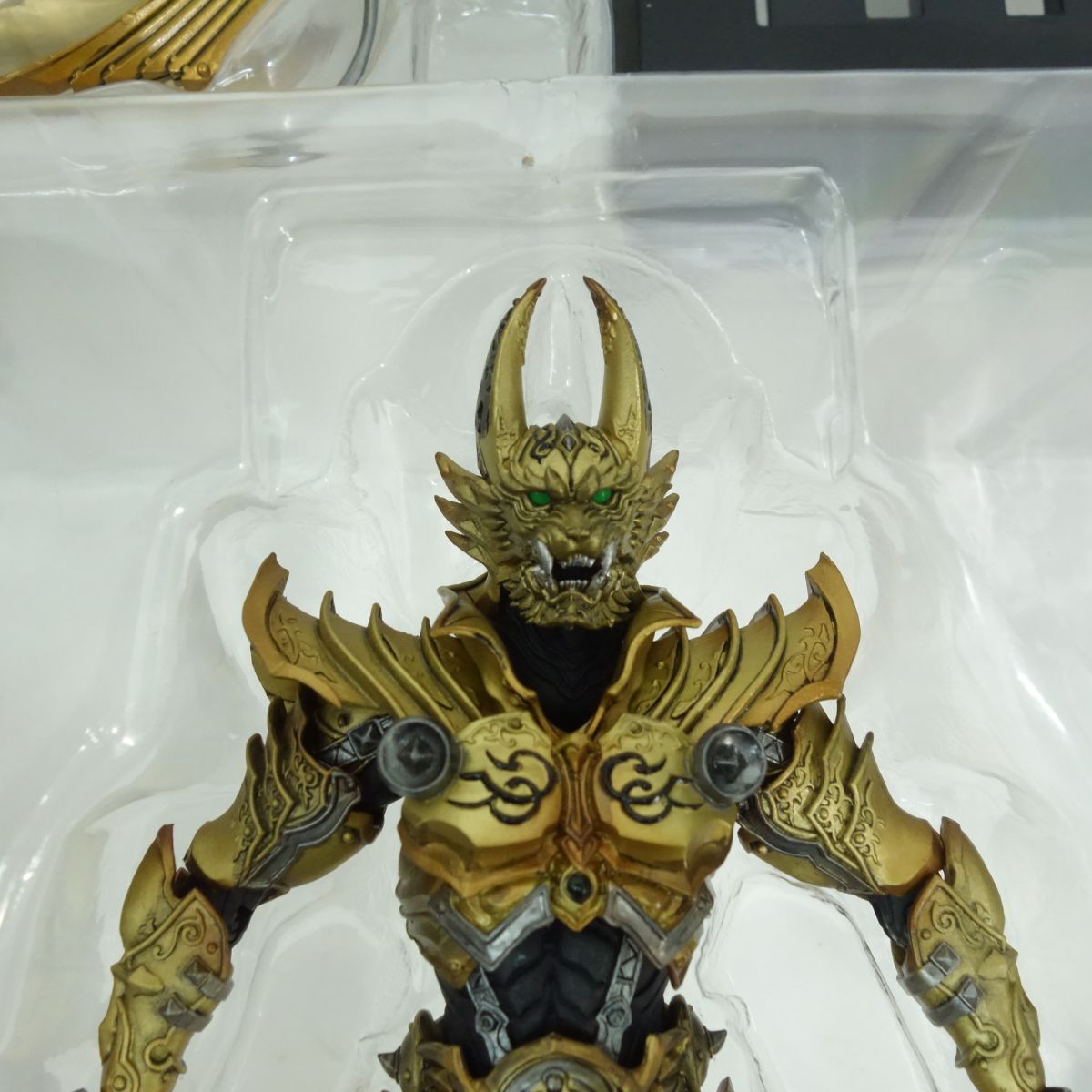 魔戒可動 竜陣ガロ 牙狼-GARO- ～RED REQUIEM～ 魂ウェブ商店限定 ※中古 - メルカリ