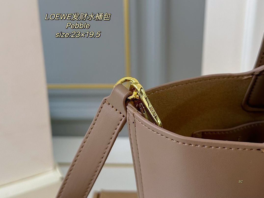 LOEWEロエベPebble金持ちバケツバッグ ハンドバッグ