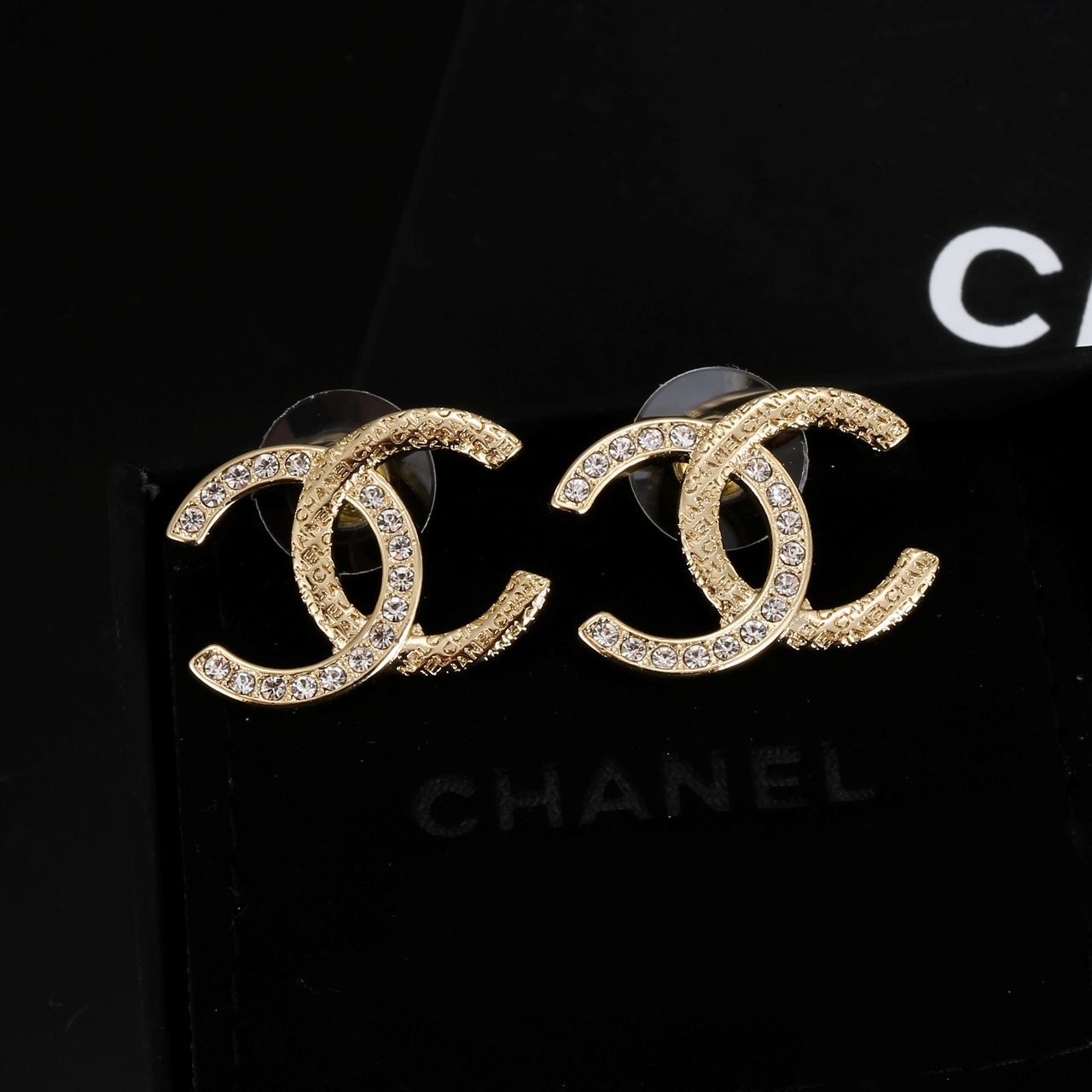 Chanel シャネル