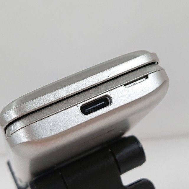 かんたんケータイ KYF41