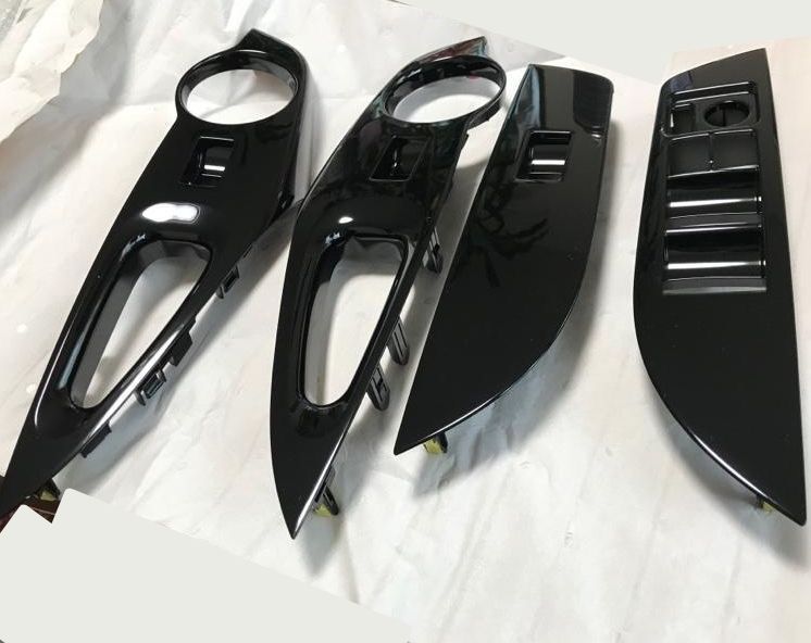 トヨタ TOYOTA 純正 カローラスポーツ ピアノブラック ウインドウ スイッチパネル アームレスト RH LH 助手席 運転席 4本 セット 1台分 パーツ エンジン タイヤ バンパー 検索 マフラー