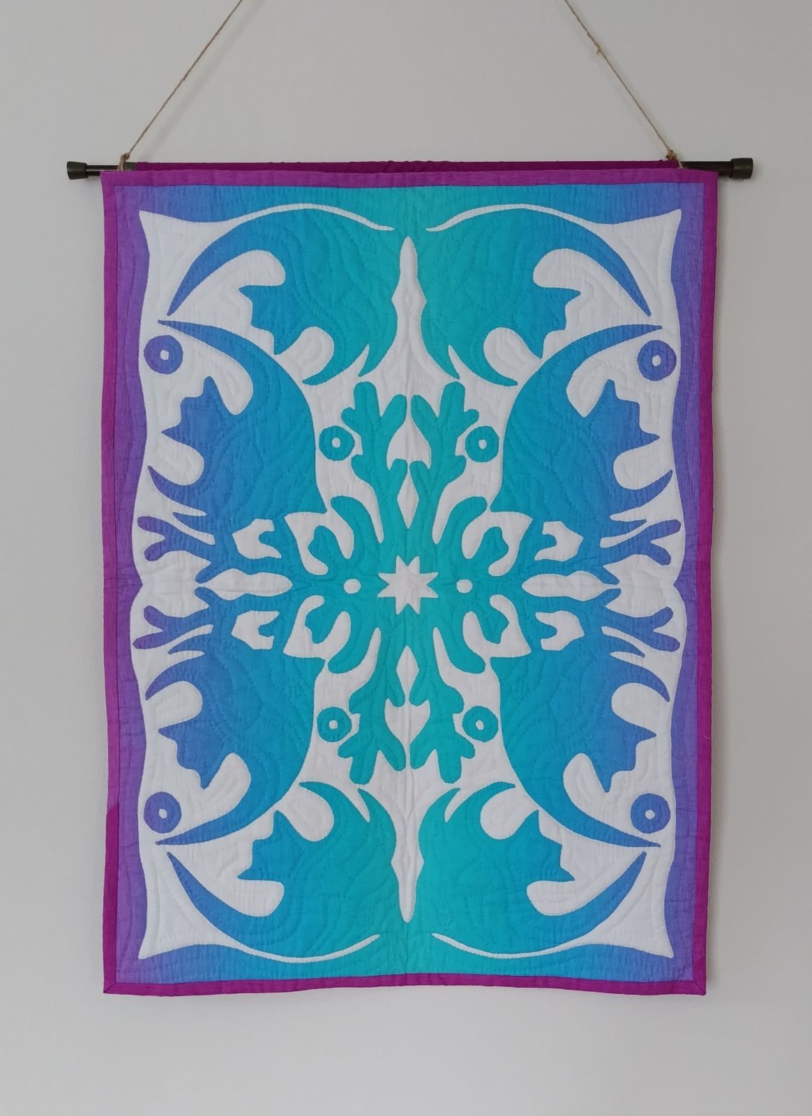 ショップ 釉裏壺 六角飾瓶 極上本金使用 金彩赤絵 柴田陶器 唐花図 高