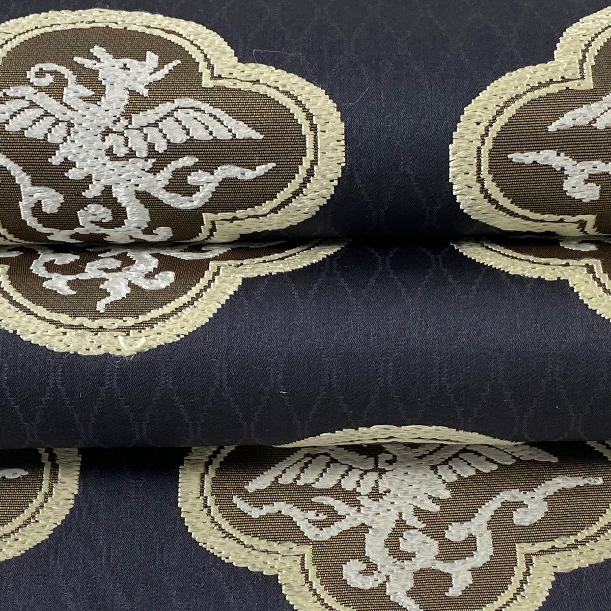 刺繍 袋帯 美品 逸品 洛陽織物 落款 八重桜花文 箔 ベージュ 六通 正絹 【中古】