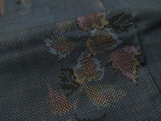 平和屋着物○本場大島紬 7マルキ 霞蔦の葉文 正絹 逸品 CAAU1629yc