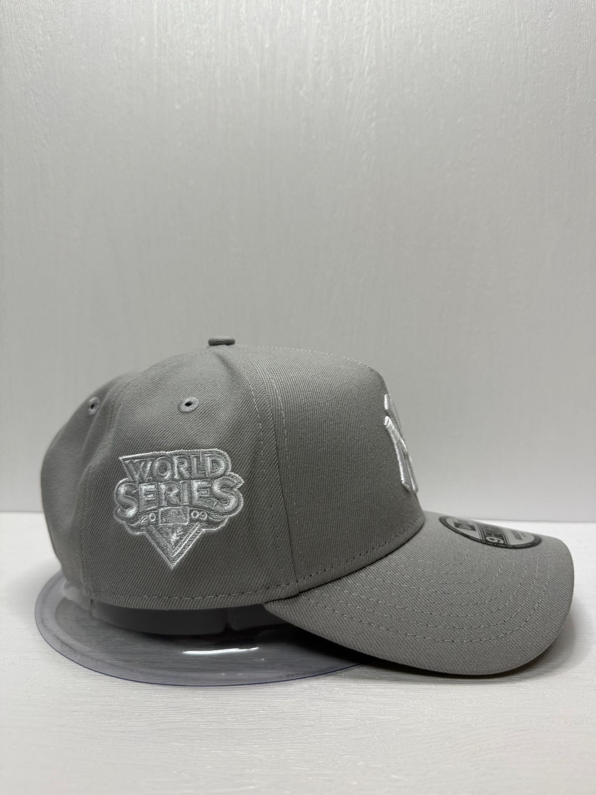 ニューヨーク・ヤンキース スナップバックキャップ グレー フォーティーセブン（47）（メンズ）キャップ エムブイピー