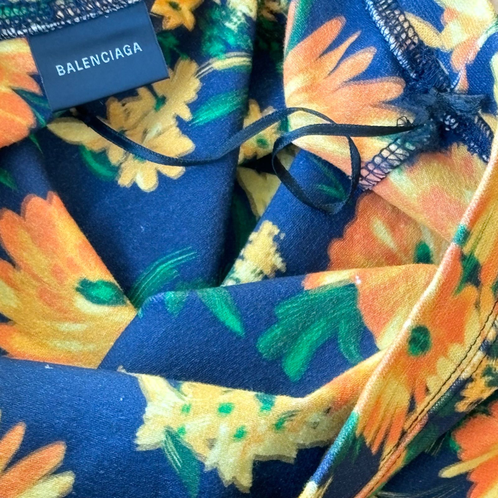 BALENCIAGA - 極美品 BALENCIAGA バレンシアガ 花柄 スィング