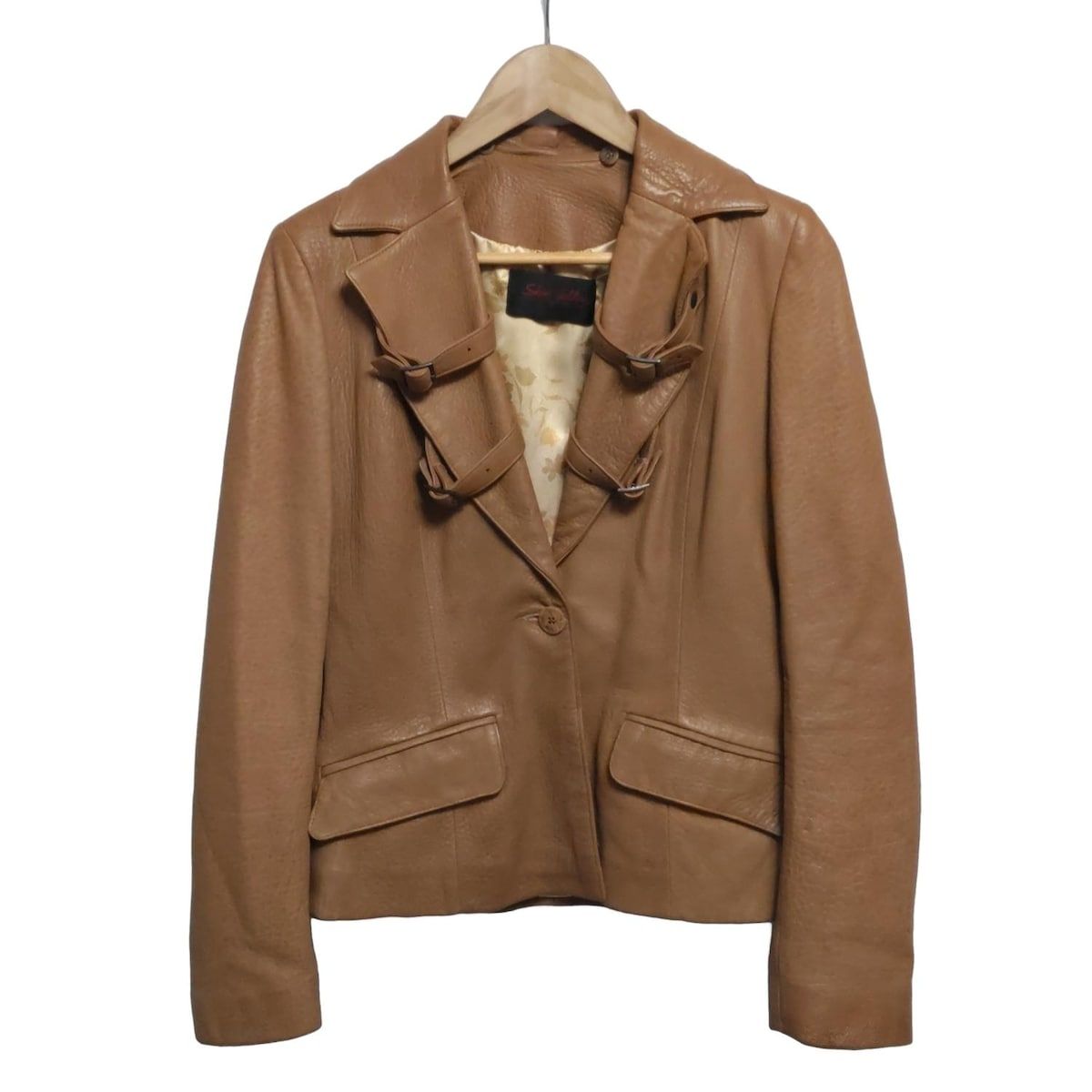 - ライトブラウン×ベージュ