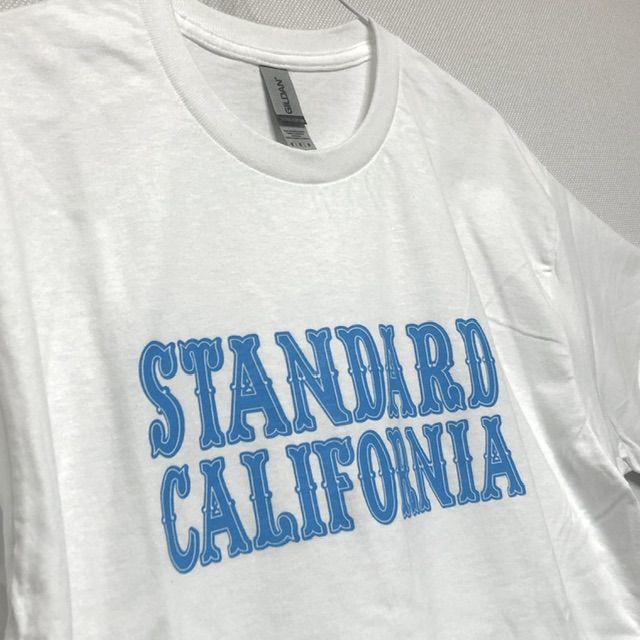 スタンダードカリフォルニア グリーンルームフェスティバル限定 ロゴTシャツ - メルカリ