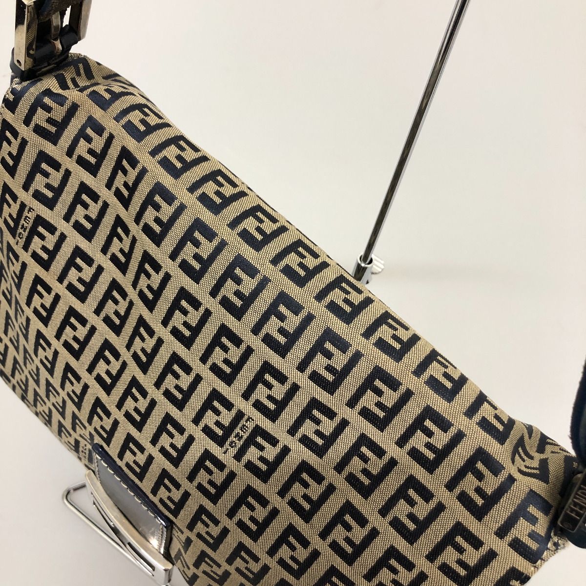 FENDI フェンディ ズッキーノ ショルダーバッグ 26325/2CH 8651 □□FENDI フェンディ ズッキーノ ショルダーバッグ マンマ