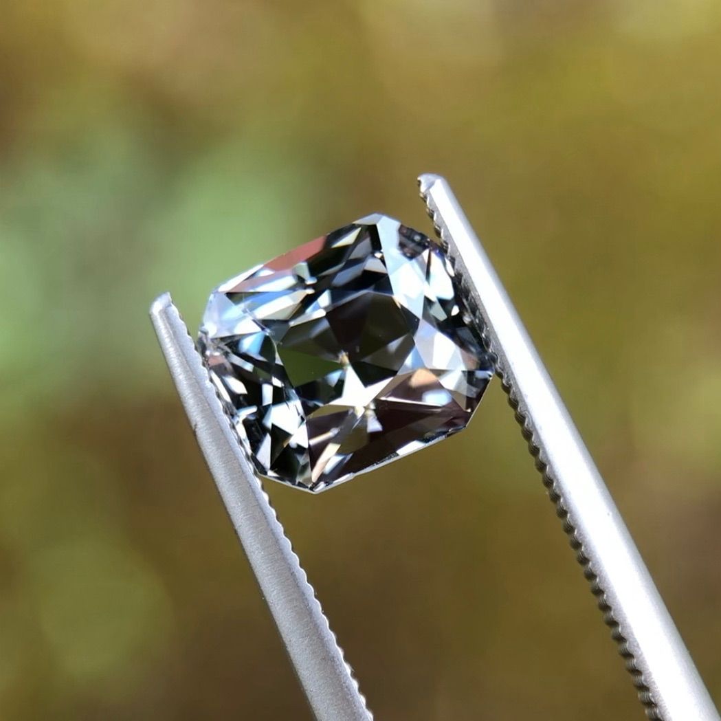 天然 非加熱 ライトブルー（プラチナ系） スピネル 2.49ct
