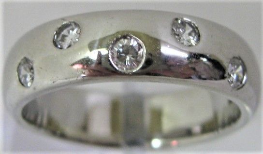 Pt900プラチナリング指輪ダイヤ5ヶ0.40ctサイズ#18.5～19男女兼用