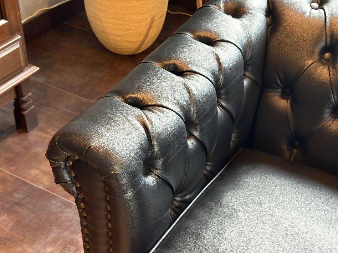 ヴィンセントボタンダウンソファアンティークレザーブラック IZZ