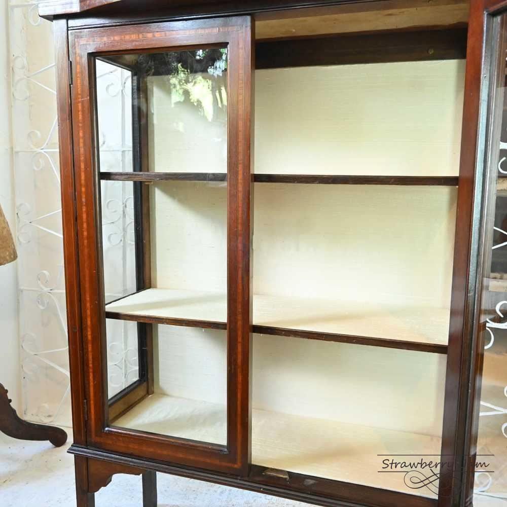L3705-223 英国アンティーク ガラスキャビネット マホガニー 飾り棚 1900年代 家具・インテリア L3705-223 英国アンティーク ガラス