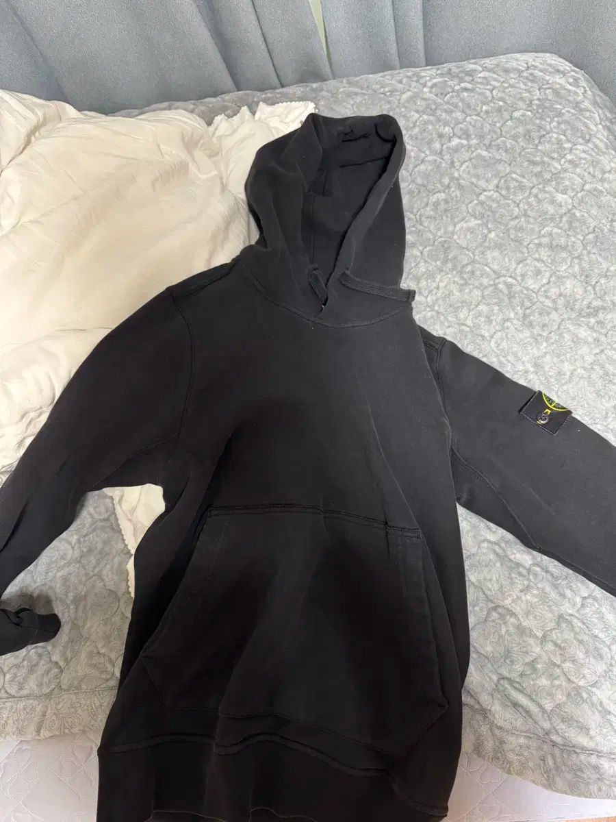 STONE ISLAND ストーンアイランド フード付きTシャツ S