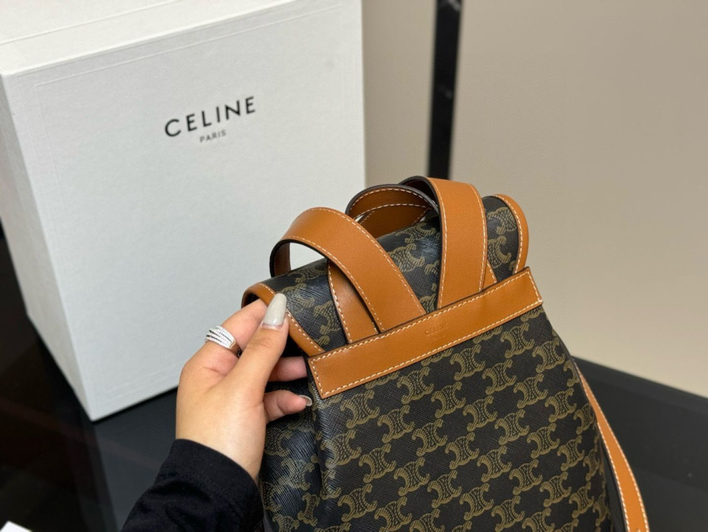 CELINE ミニ 16 3WAY 人気 ハンドバッグ SATINATED CALFSKIN Celine] ミニバックパック - 専用ボックス付き | セリーヌ