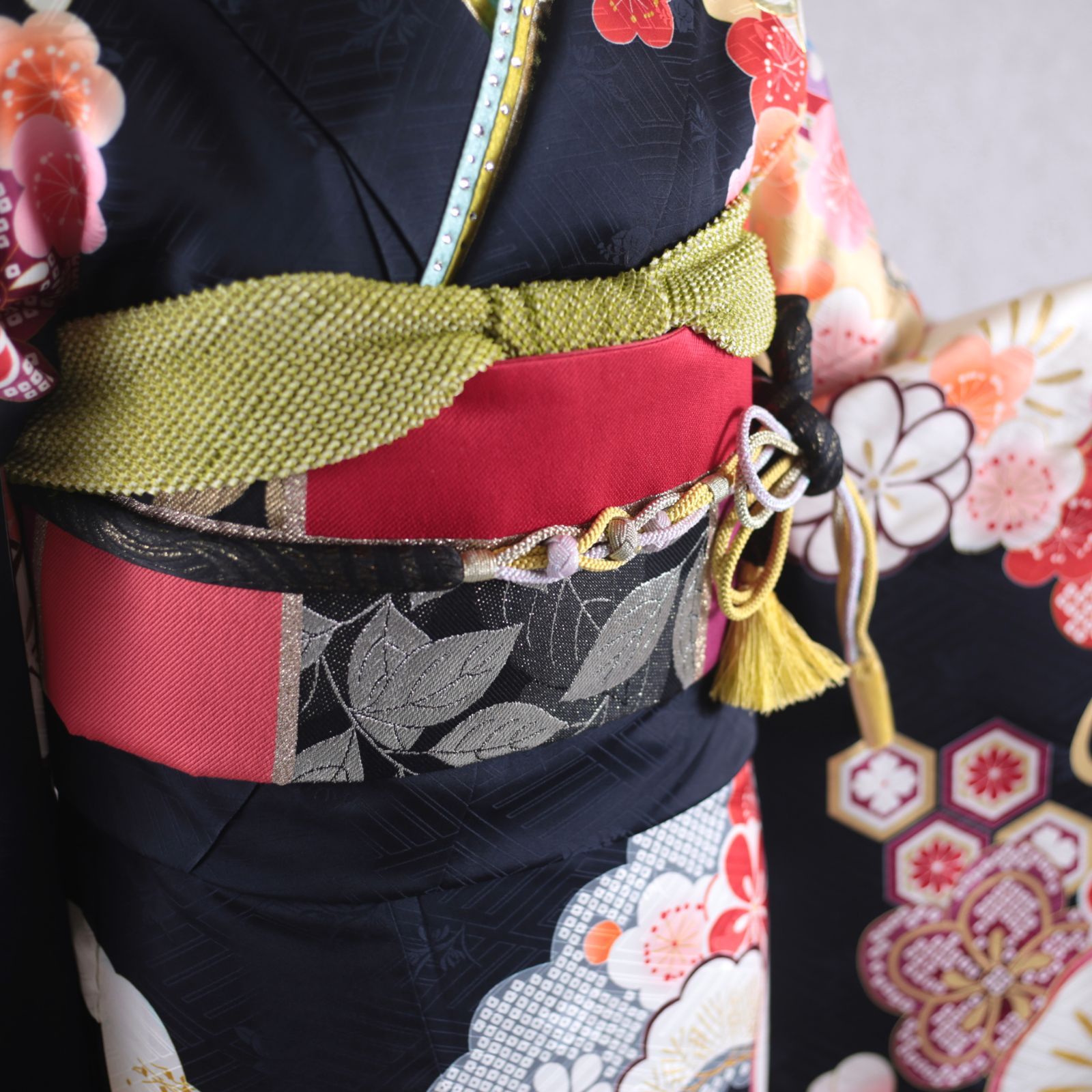 【成人式】振袖セット　着物　豪華　紺色　165cm 成人式】振袖セット 着物 豪華 紺色 165cm 2ページ目｜紺色の振袖｜