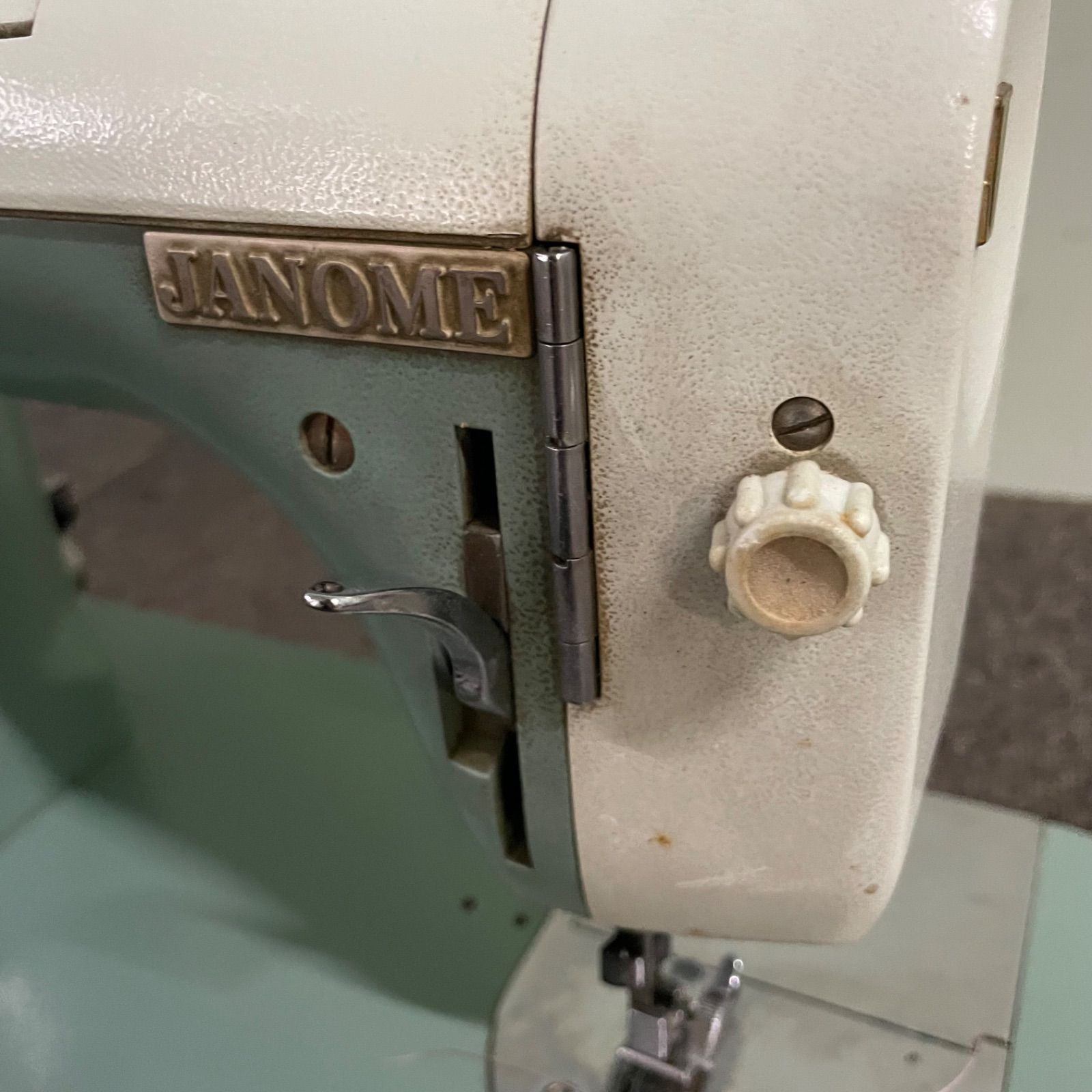 ♭ JANOME ジャノメ ミシン M-105 レトロミシン 昭和レトロ ♭ JANOME ジャノメ ミシン M-105 レトロミシン 昭和レトロ