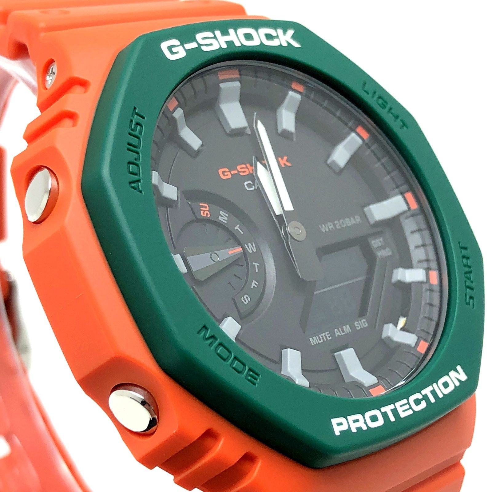 G-SHOCK カシオークカスタムGA-2110SC-4A グリーンベゼル G-SHOCK カシオークカスタムGA-2110SC-4A グリーンベゼル