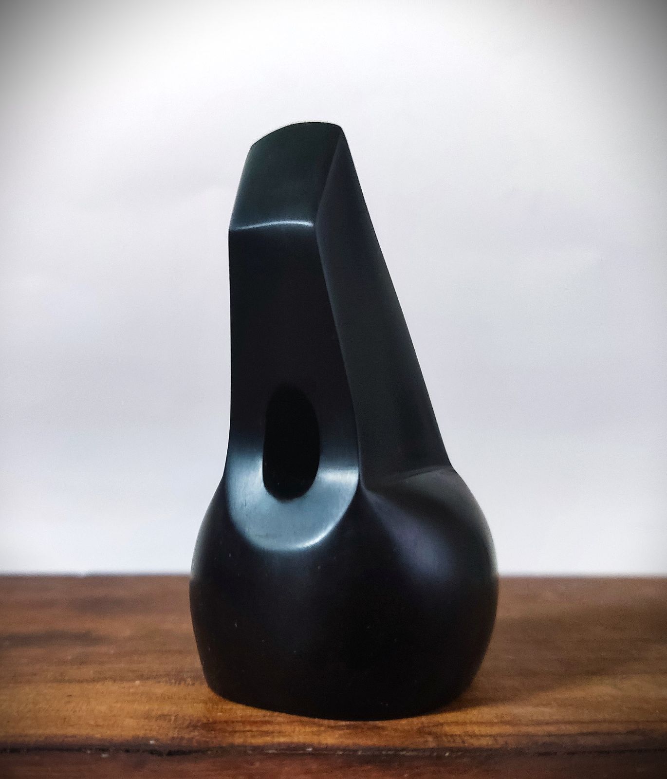 ブラックベークライト 微反り 三線ツメ バチ 中サイズ 250524 IMPECCABLEHEALTHCARESERVICES_COM