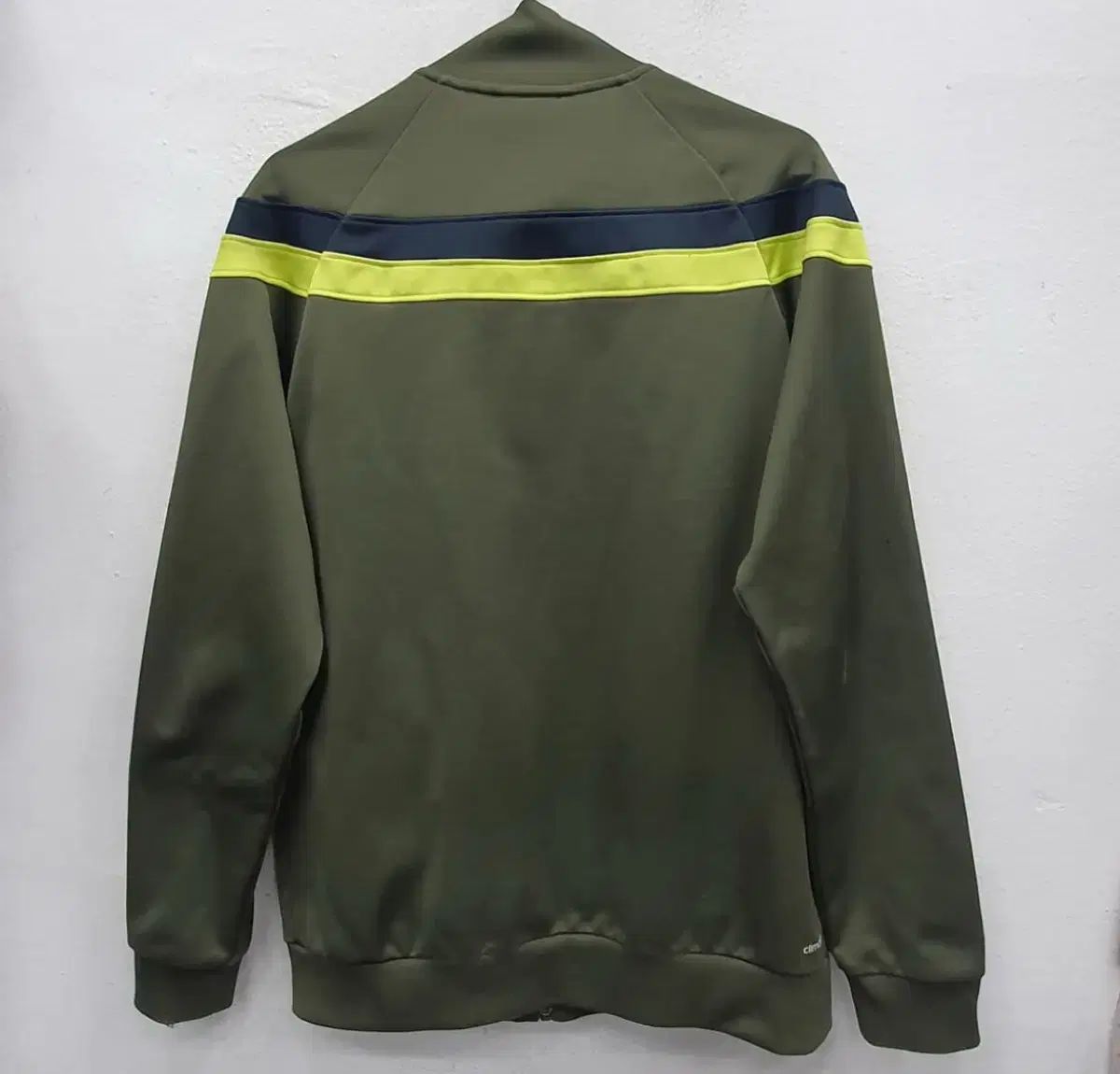 アディダス ジャージ カーキネオン 105