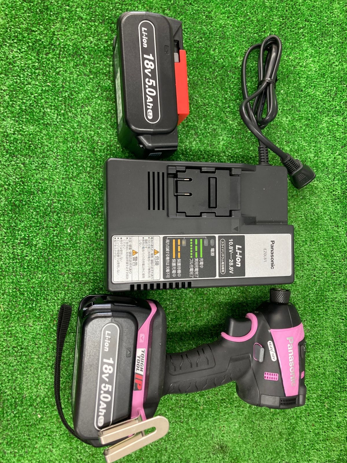 【未使用品】【0922】★Panasonic(パナソニック) 18v充電インパクトドライバー ピンク (フルセット)EZ75A7LJ2G-P　ITSAGBFNLNK6