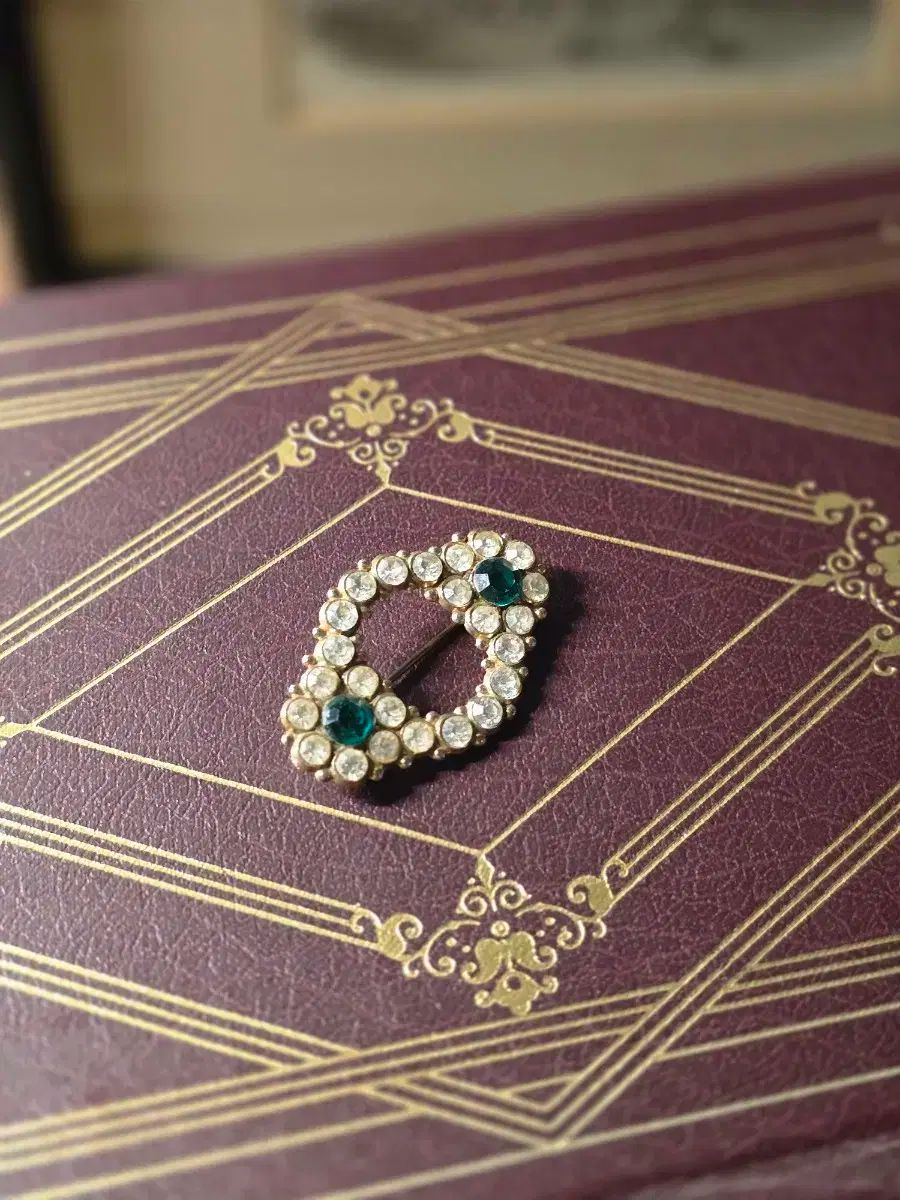 オリジナル ヴィンテージ ブローチ